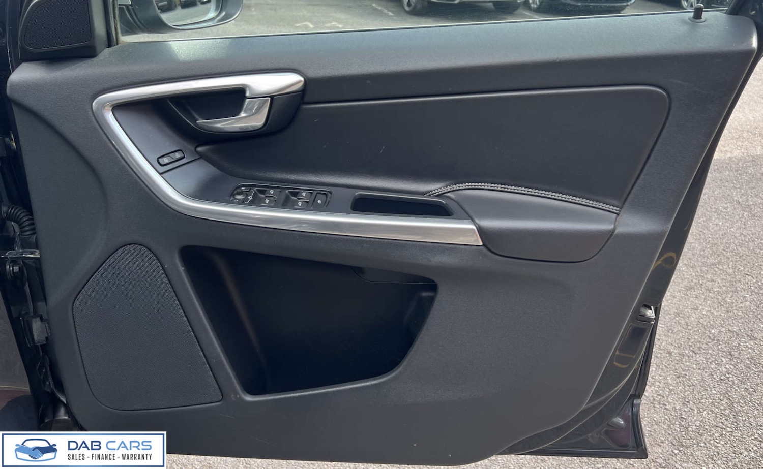 Used Volvo XC60 2015 for sale - 76921216: Photo 49