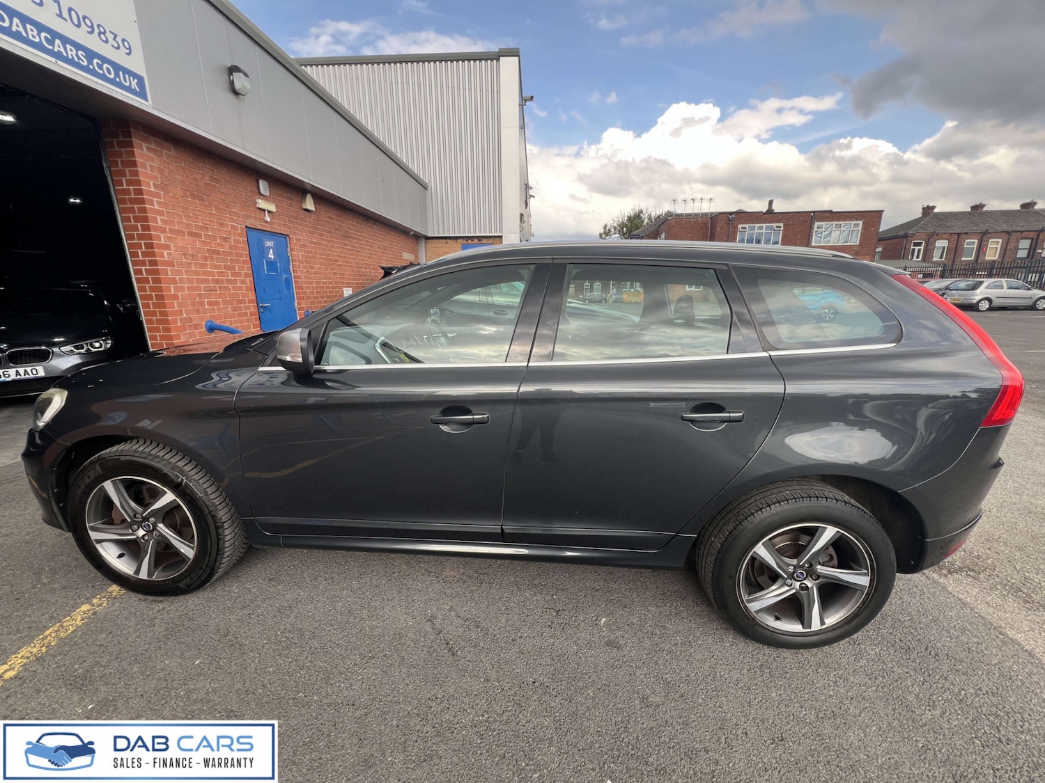 Used Volvo XC60 2015 for sale - 76921216: Photo 5