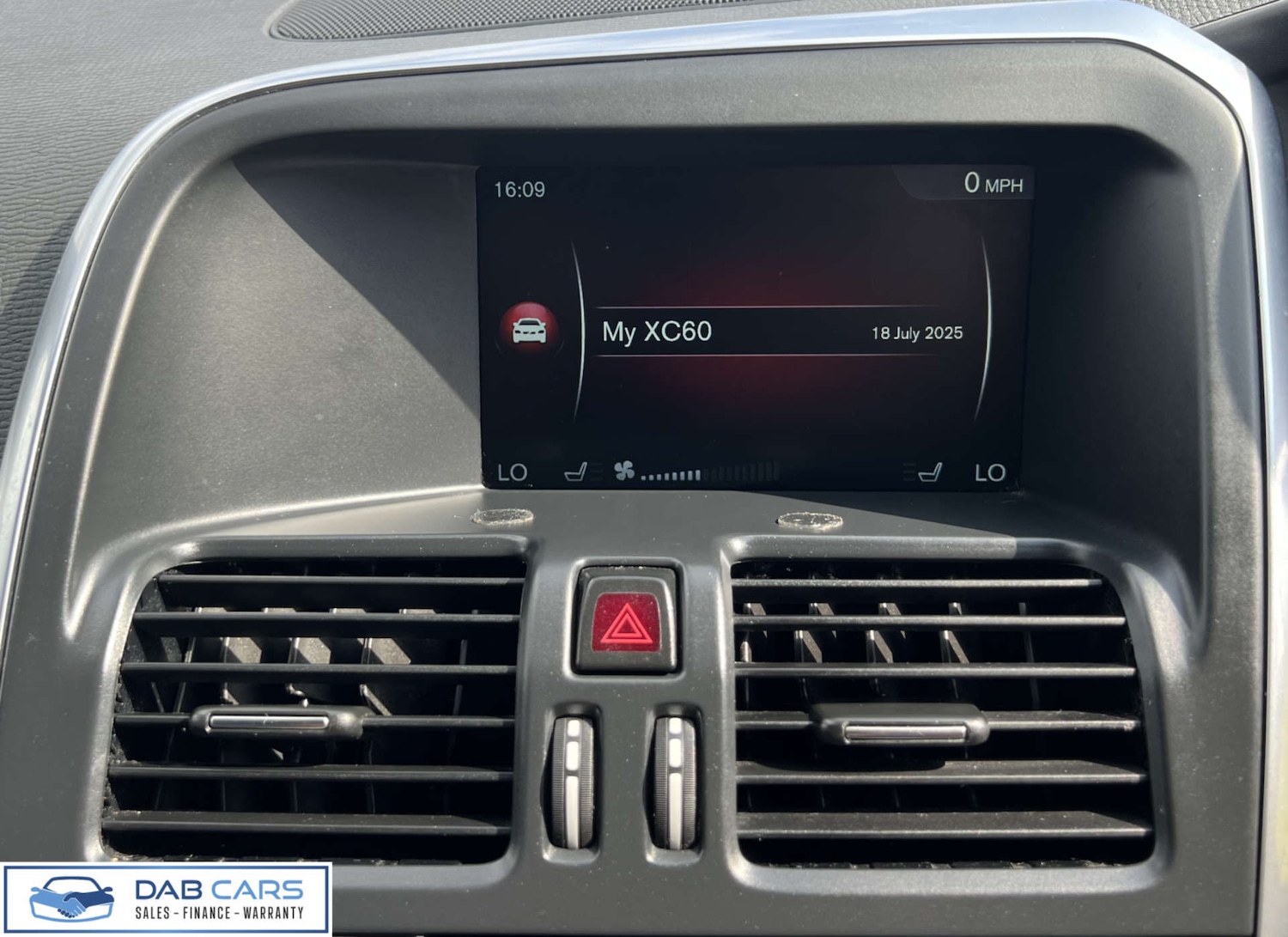 Used Volvo XC60 2015 for sale - 76921216: Photo 53