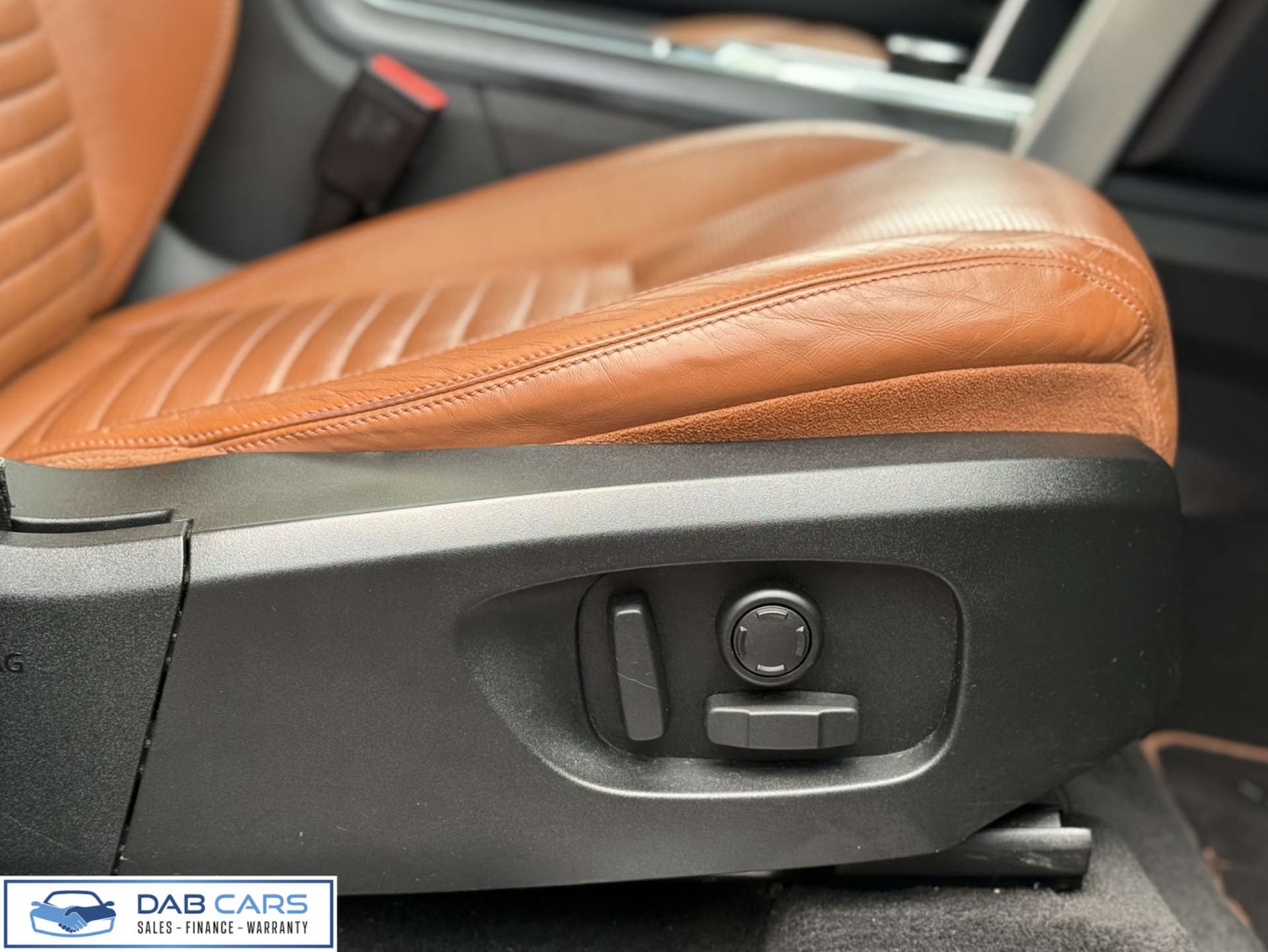 Used Land Rover Discovery Sport 2016 for sale - 76764993: Photo 14