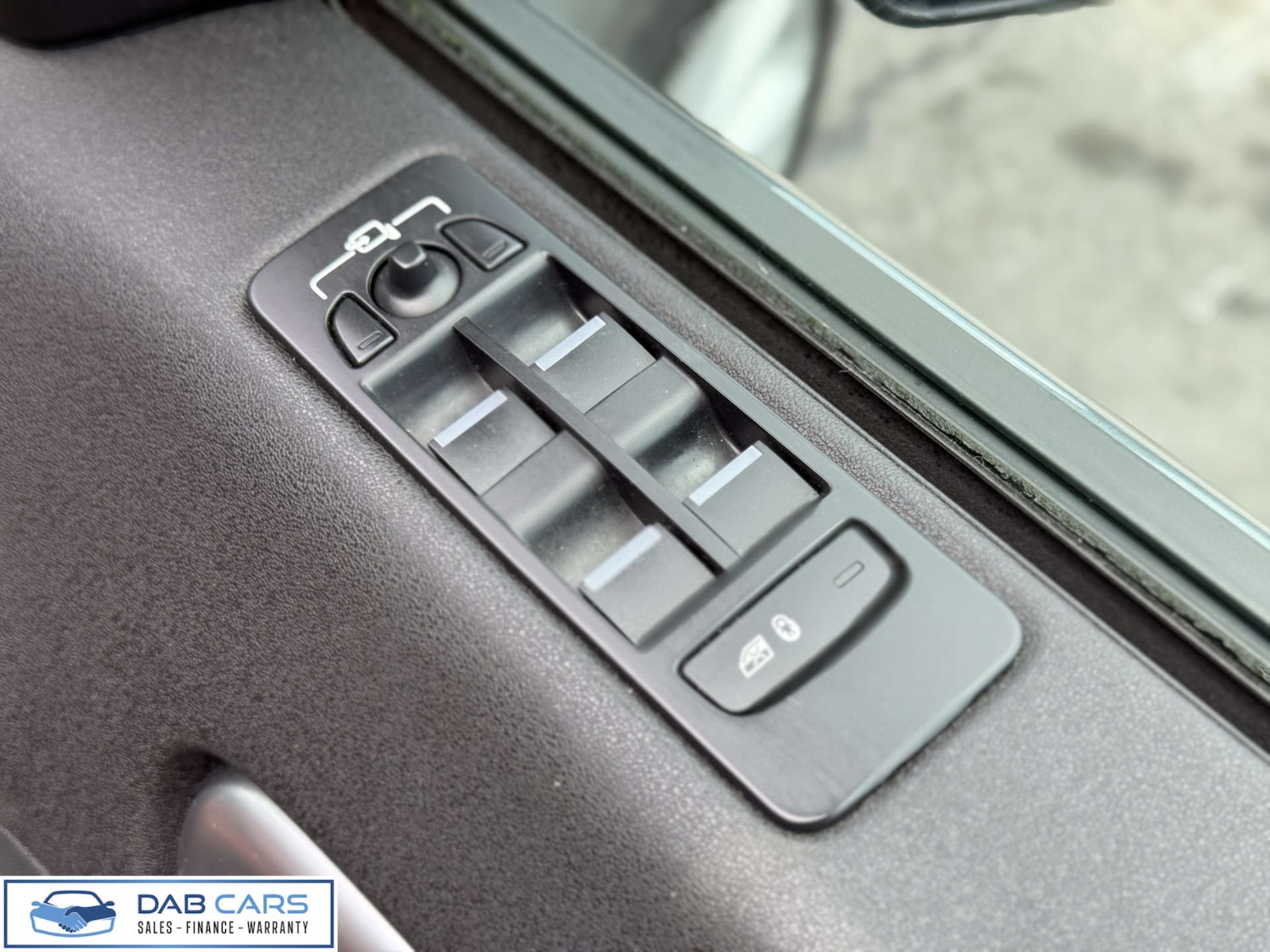 Used Land Rover Discovery Sport 2016 for sale - 76764993: Photo 31