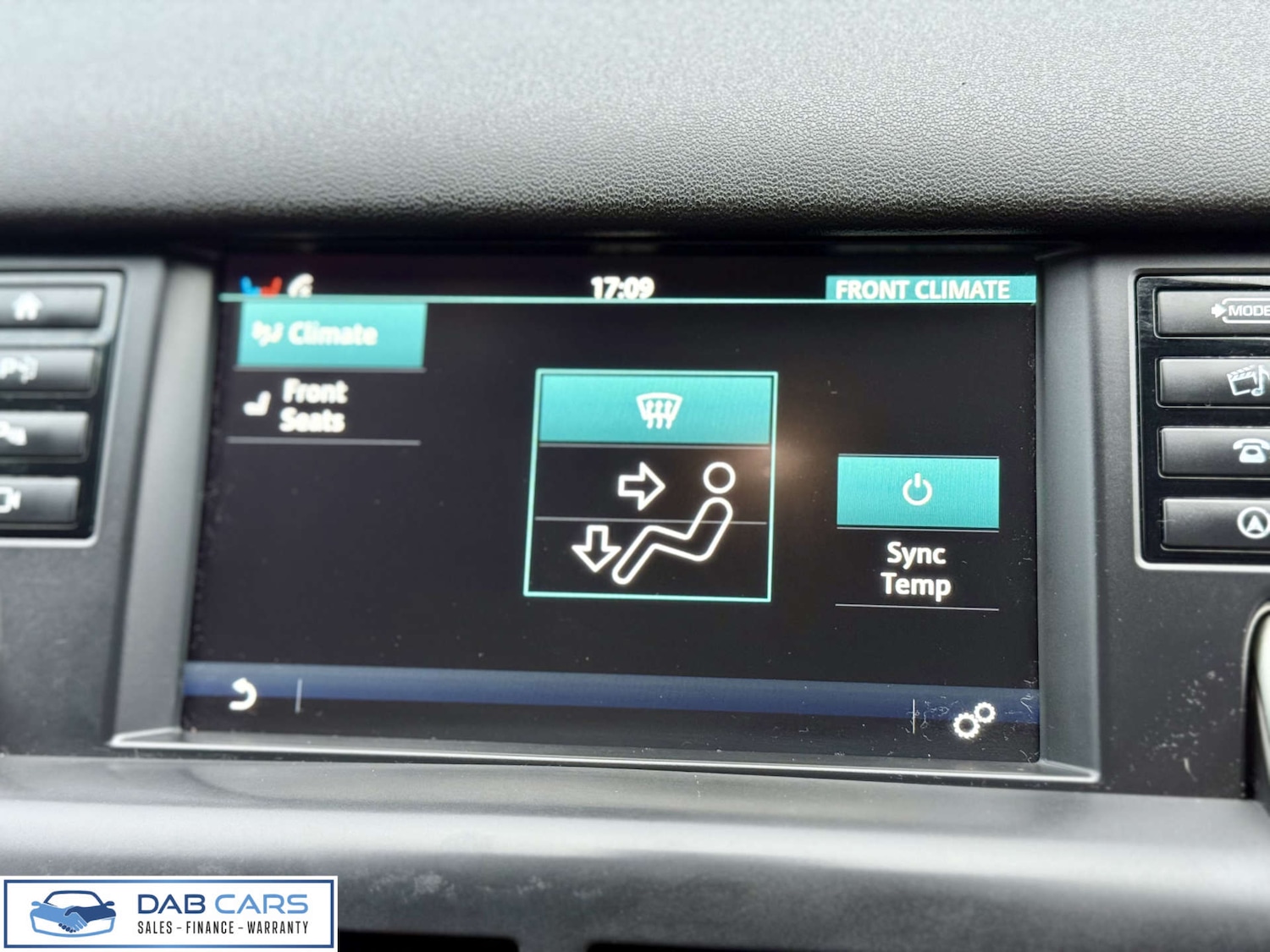 Used Land Rover Discovery Sport 2016 for sale - 76764993: Photo 41