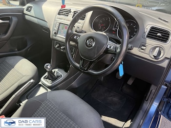 Used Volkswagen Polo 2016 for sale - 79035240: Photo
