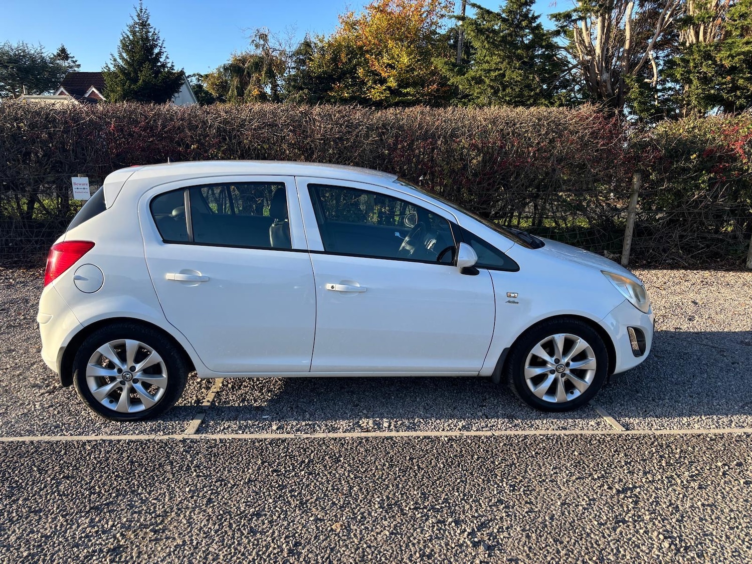 Used Vauxhall Corsa 2012 for sale - 76603303: Photo 8