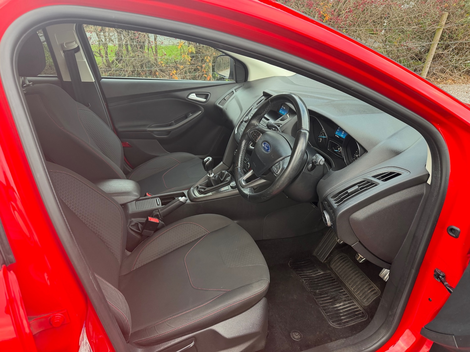 Used Ford Focus 2015 for sale - 76906383: Photo 12