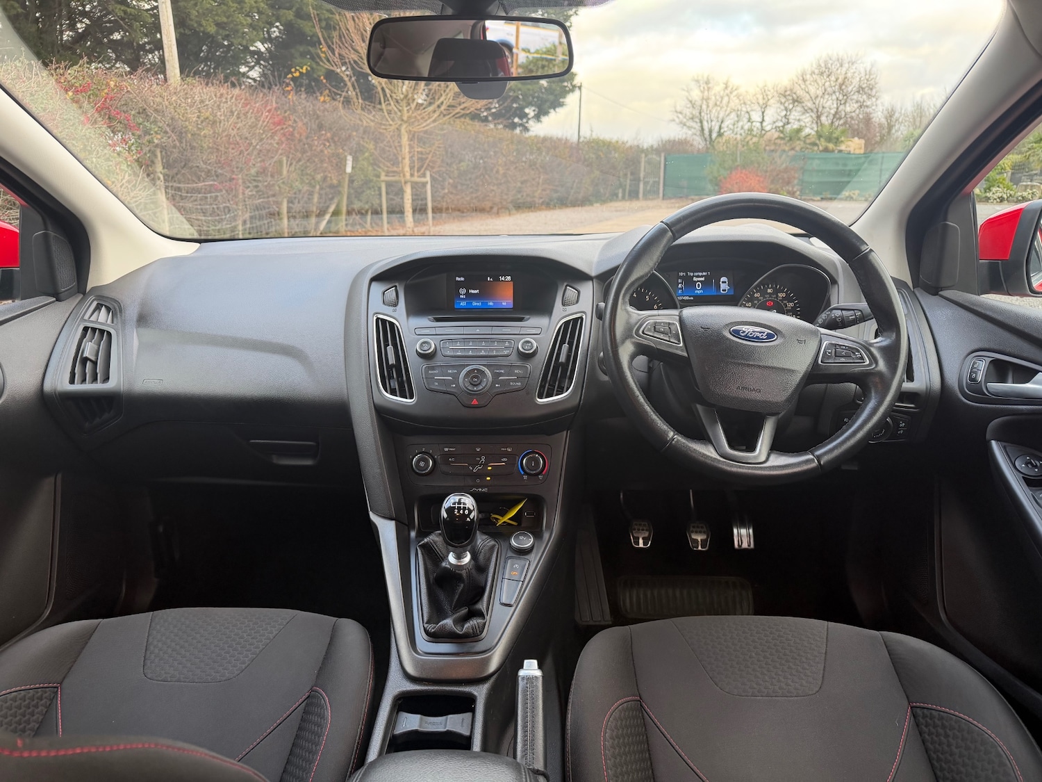 Used Ford Focus 2015 for sale - 76906383: Photo 14