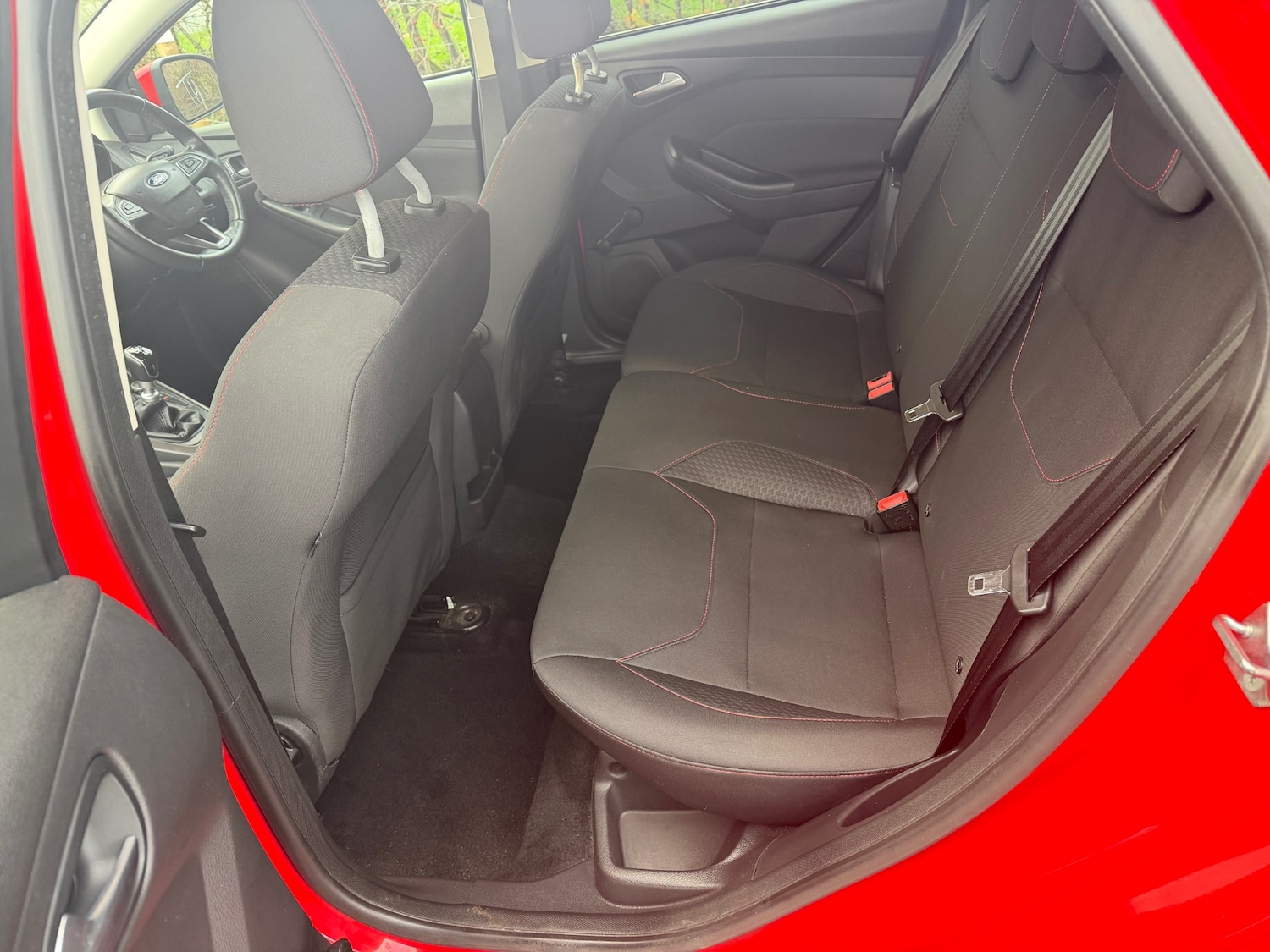 Used Ford Focus 2015 for sale - 76906383: Photo 4