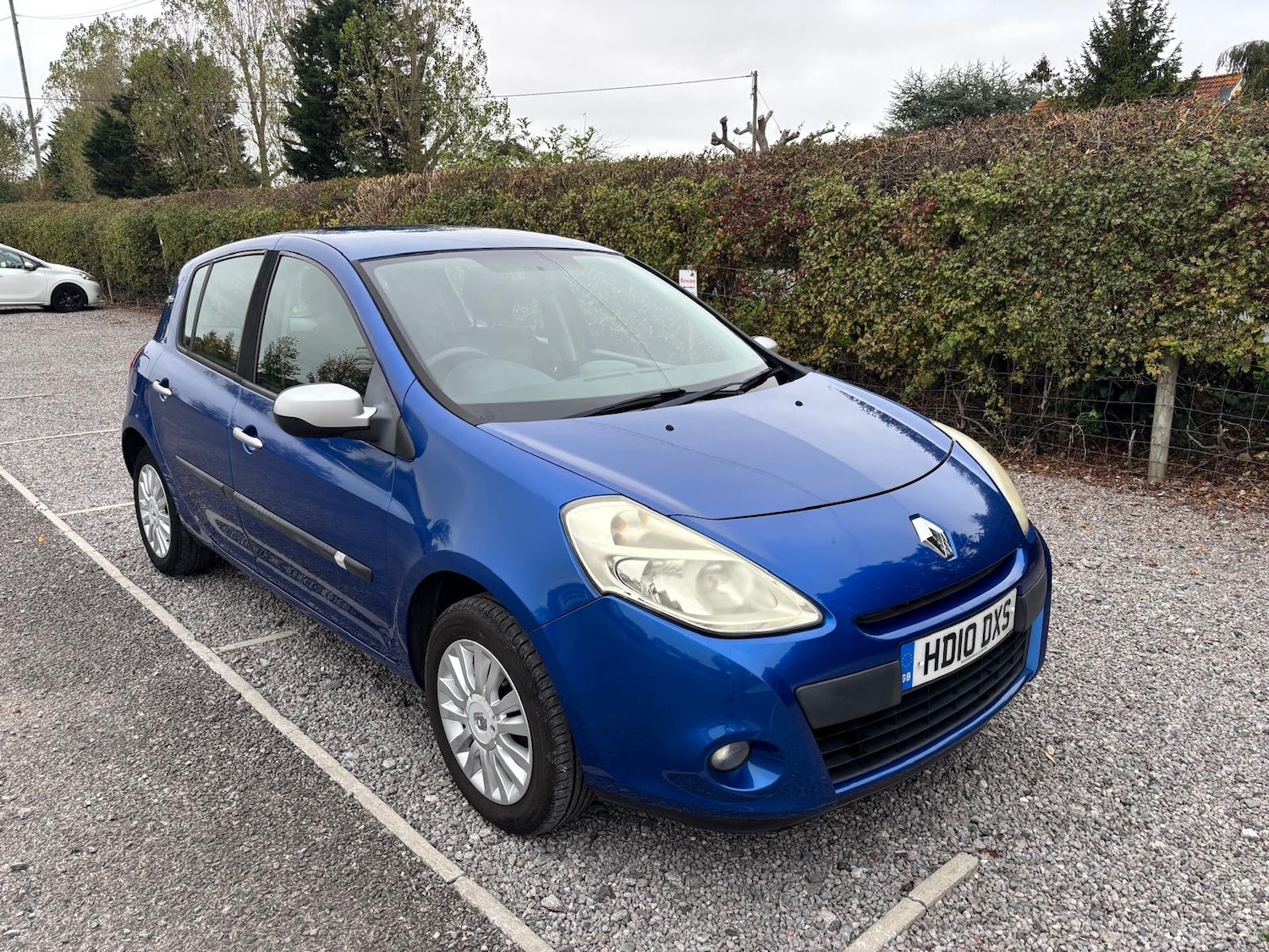 Used Renault Clio 2010 for sale - 76273128: Photo 10