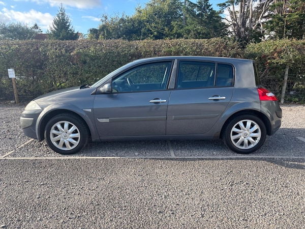 Used Renault Megane 2006 for sale - 76209174: Photo 2