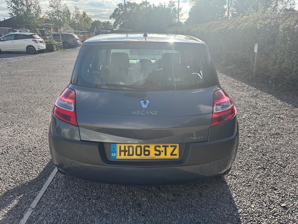 Used Renault Megane 2006 for sale - 76209174: Photo 4
