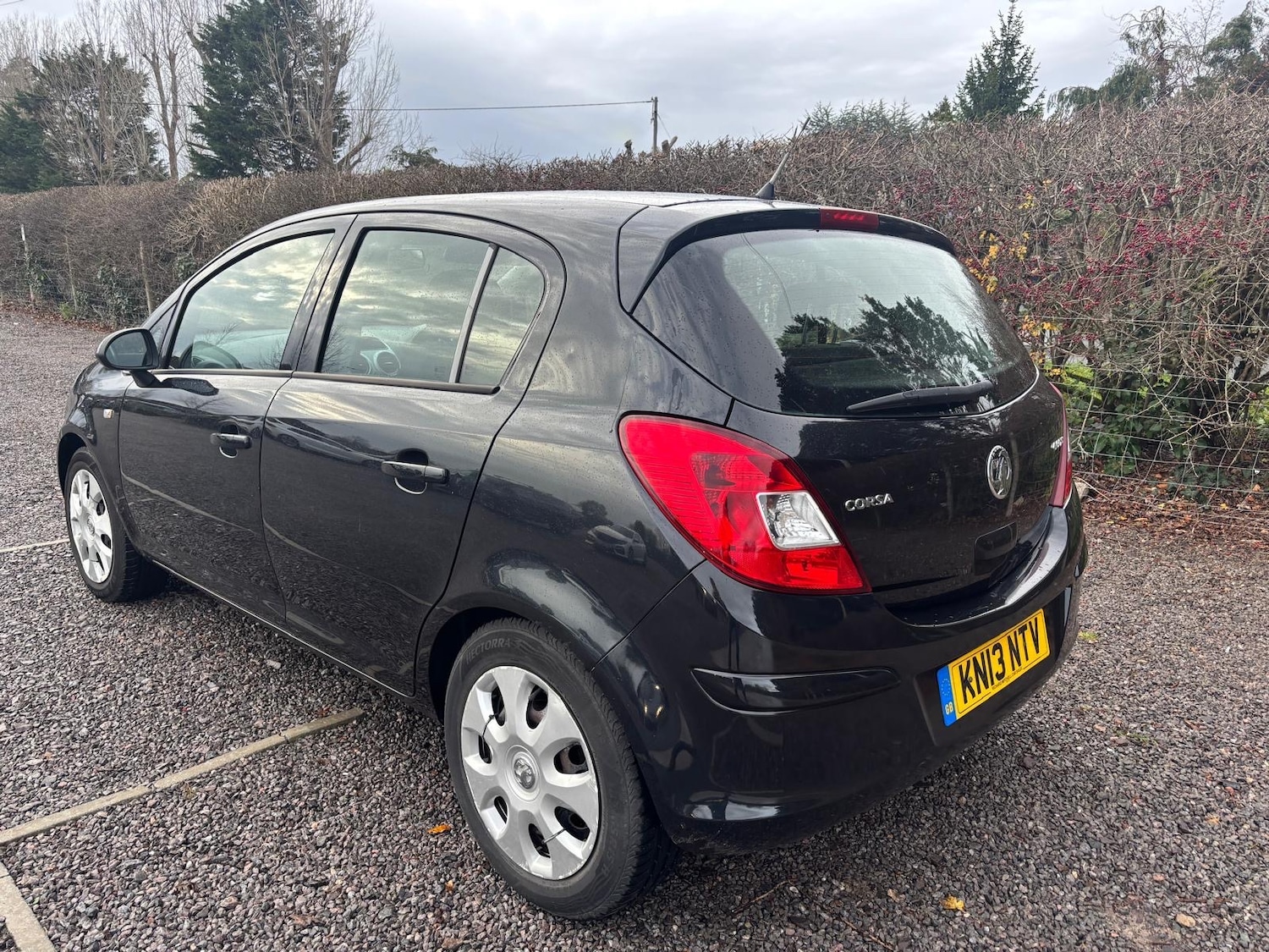 Used Vauxhall Corsa 2013 for sale - 76864200: Photo 3