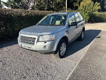 2009 (59) - 2.2 Td4 e XS [Nav] 5dr