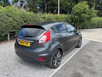 Used Ford Fiesta 2016 for sale - 78829565: Photo