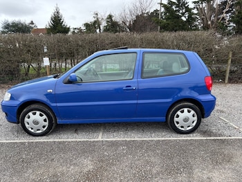 Used Volkswagen Polo 2001 for sale - 77716565: Photo