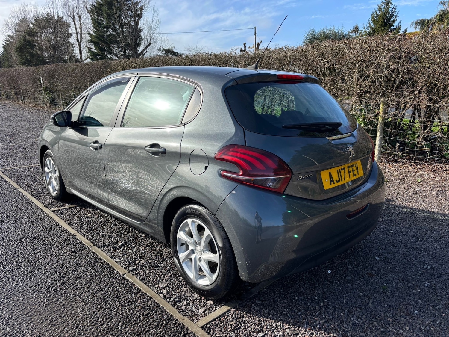Used Peugeot 208 2017 for sale - 77517734: Photo 2