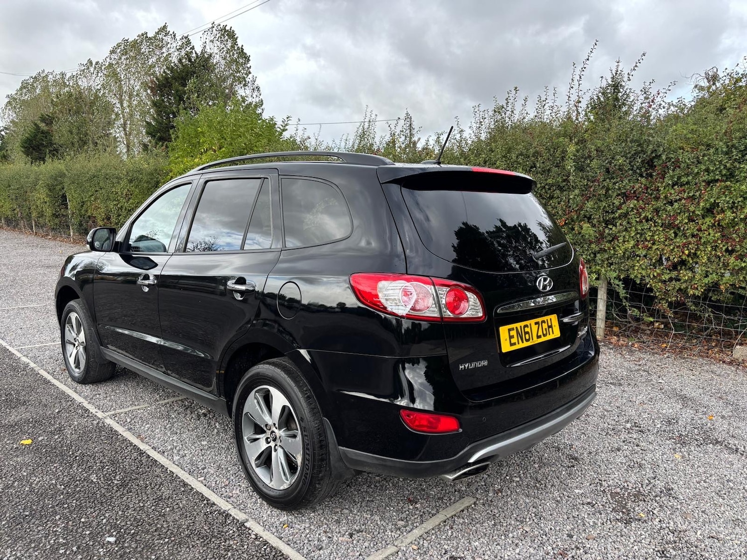 Used Hyundai Santa Fe 2012 for sale - 76583376: Photo 3