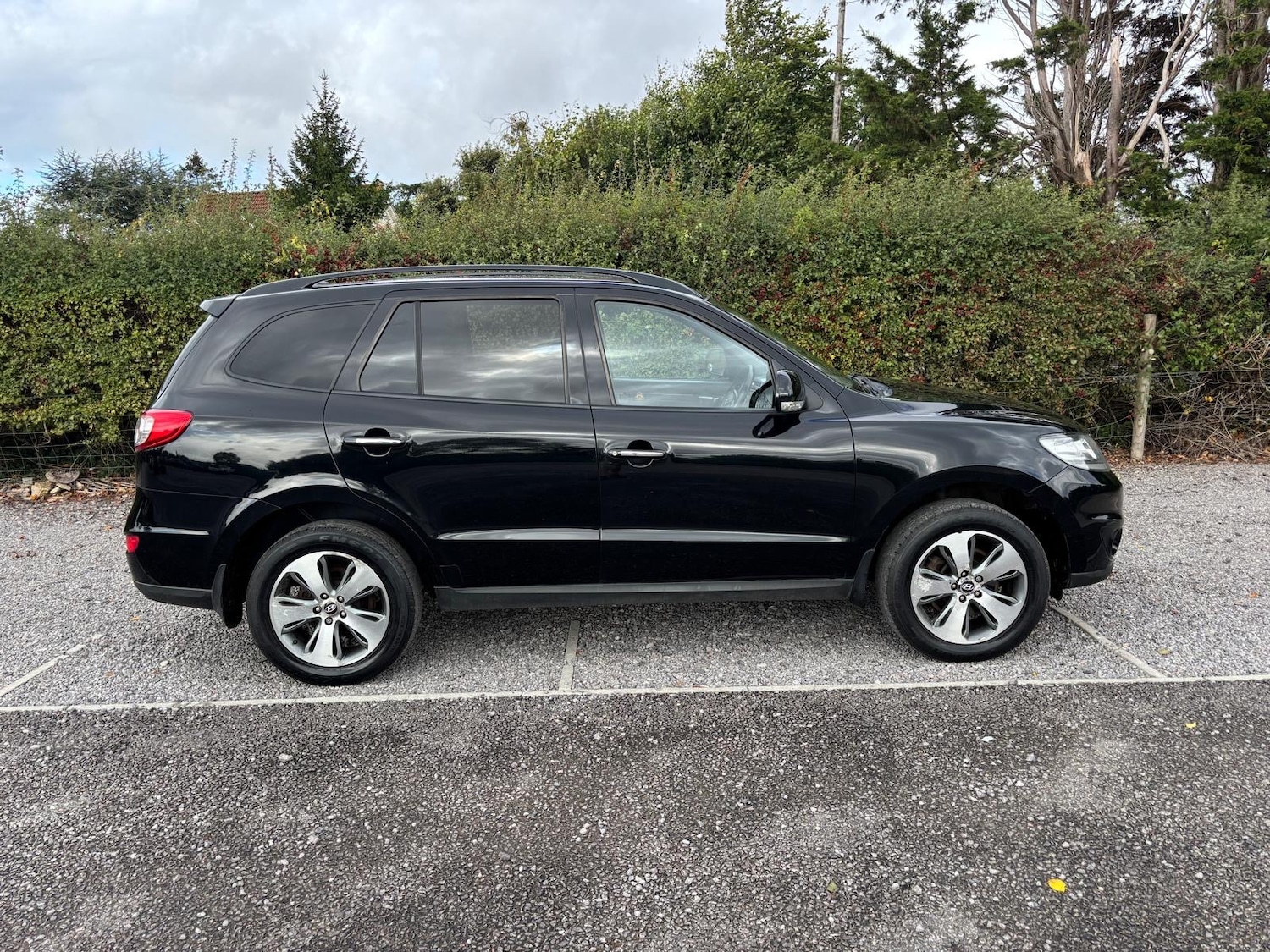 Used Hyundai Santa Fe 2012 for sale - 76583376: Photo 8