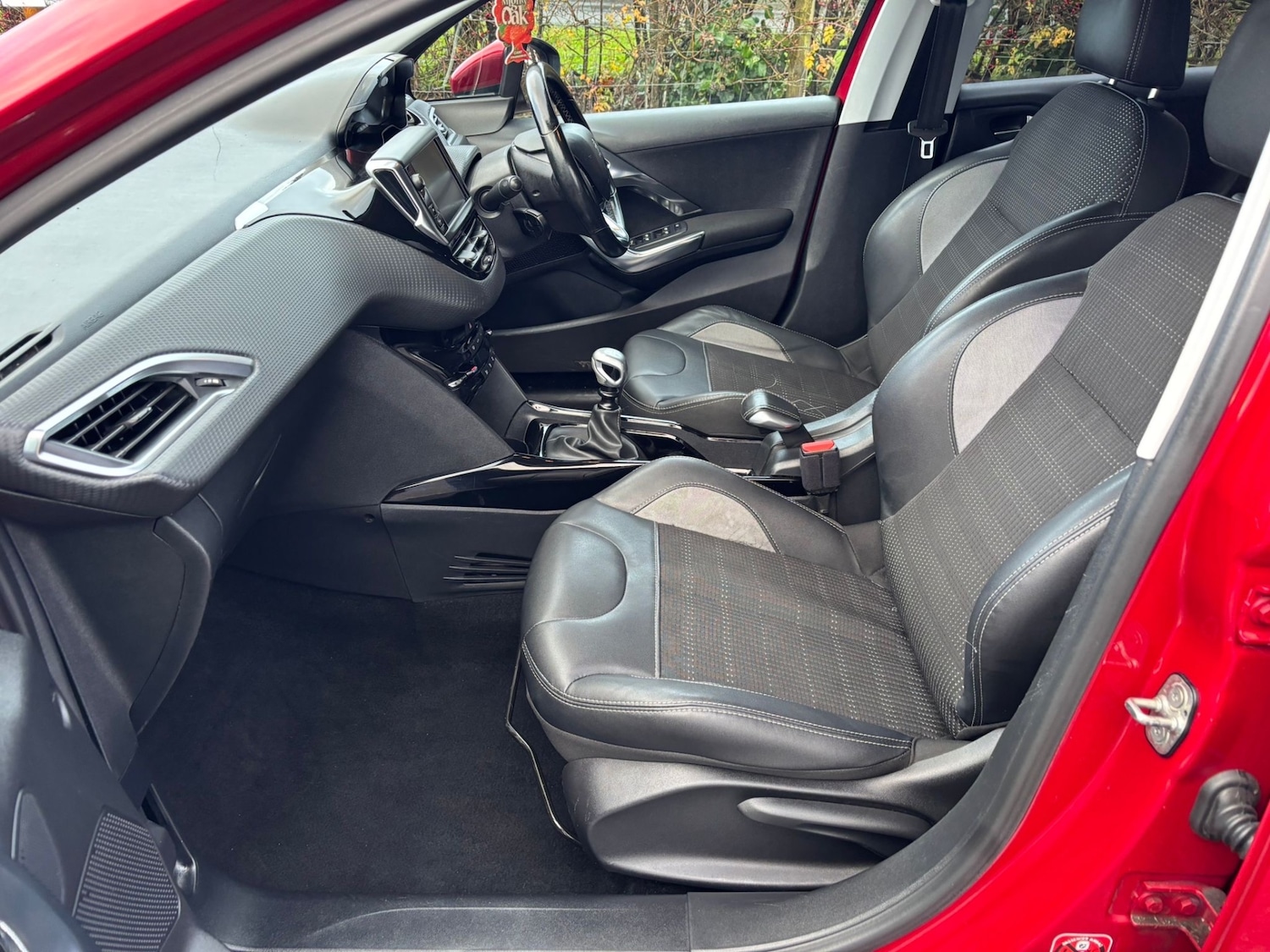 Used Peugeot 2008 2016 for sale - 76845066: Photo 5