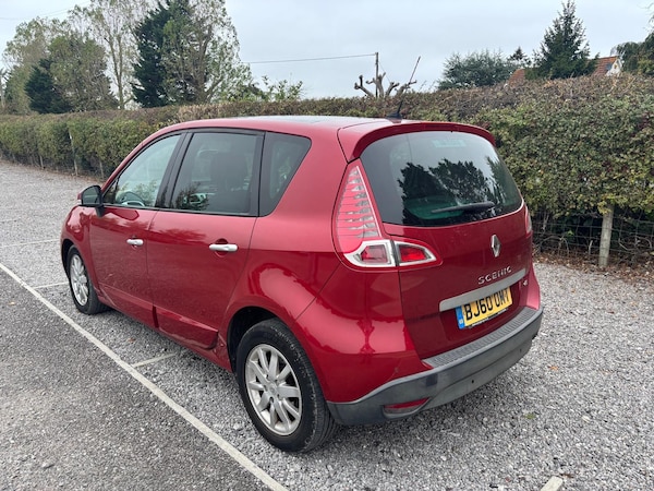 Used Renault Scenic 2010 for sale - 76273179: Photo 3