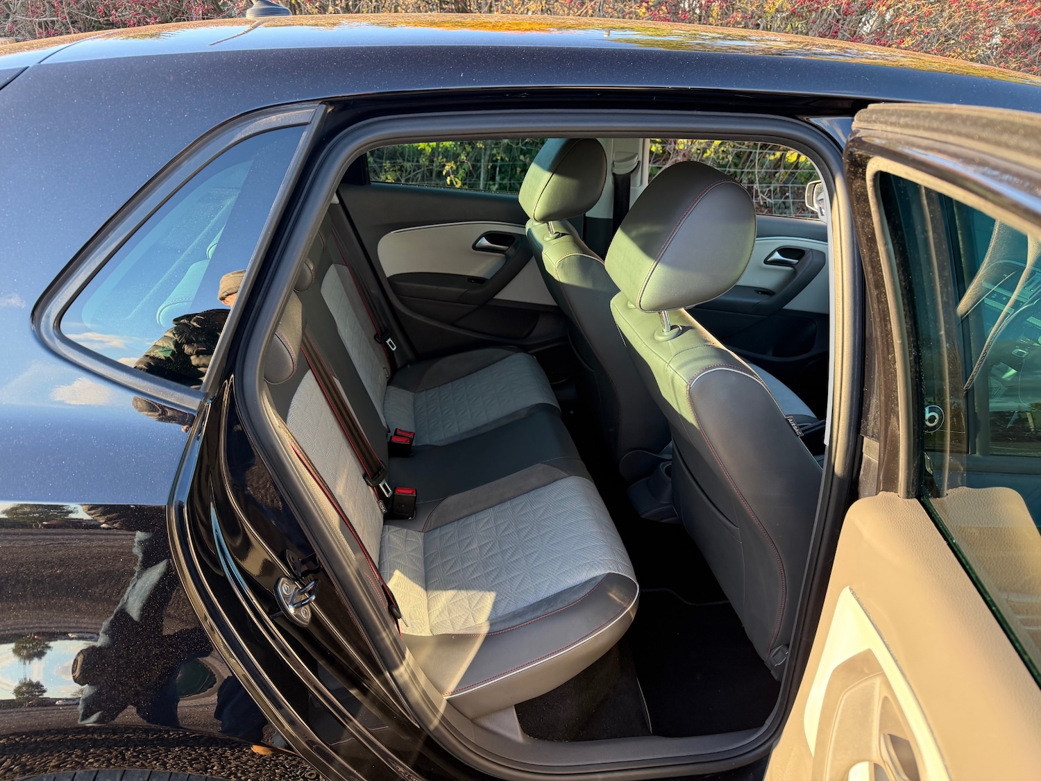 Used Volkswagen Polo 2017 for sale - 76697311: Photo 8