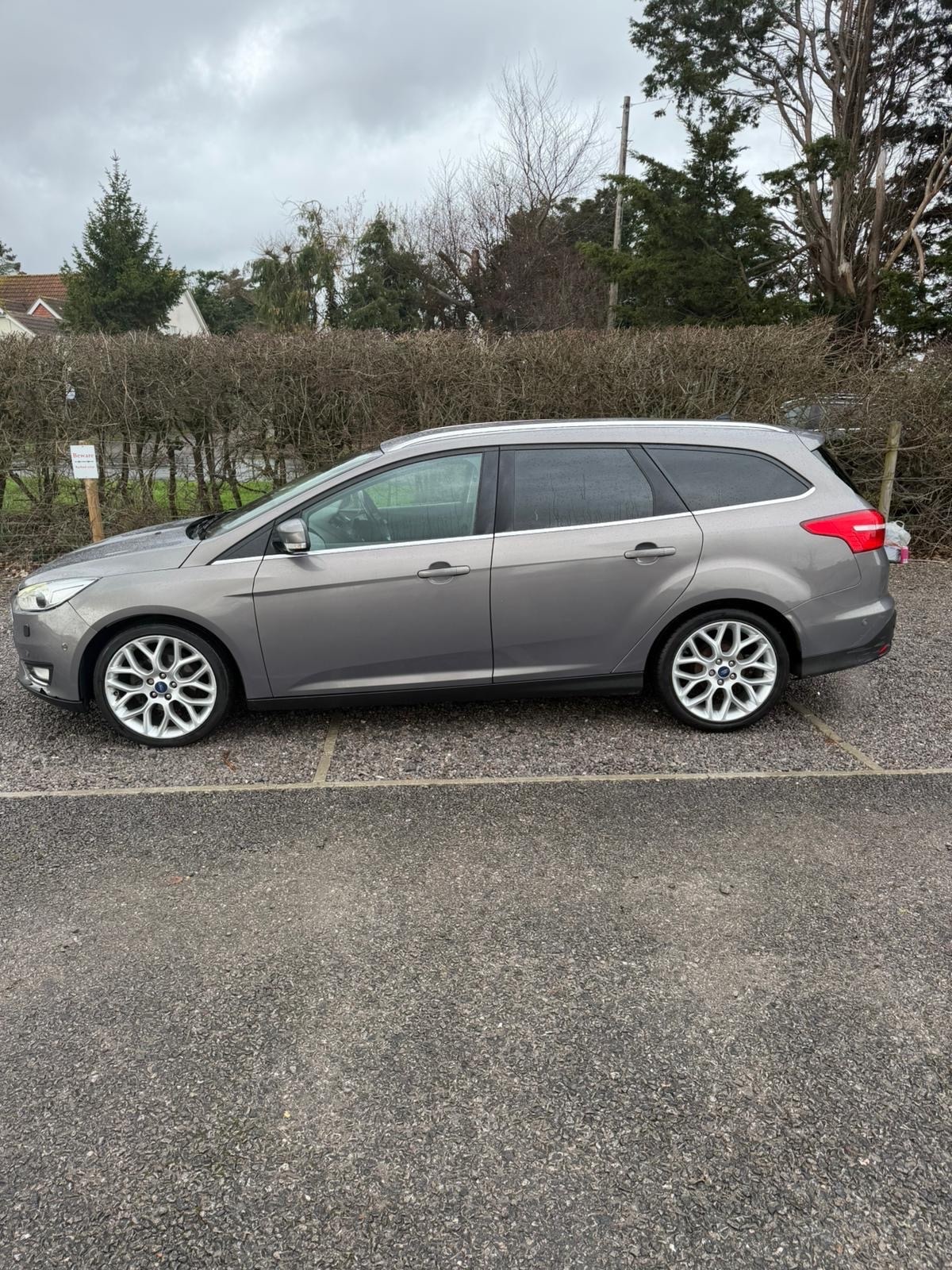 Used Ford Focus 2015 for sale - 77536119: Photo 2
