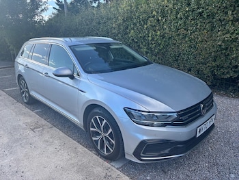 Used Volkswagen Passat 2020 for sale - 76067509: Photo 3