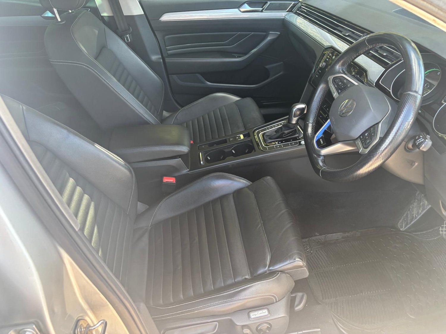 Used Volkswagen Passat 2020 for sale - 76067509: Photo 6