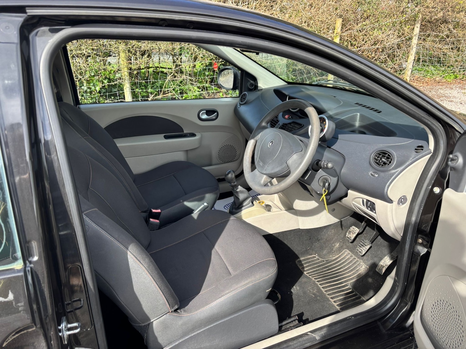 Used Renault Twingo 2008 for sale - 77873155: Photo 4