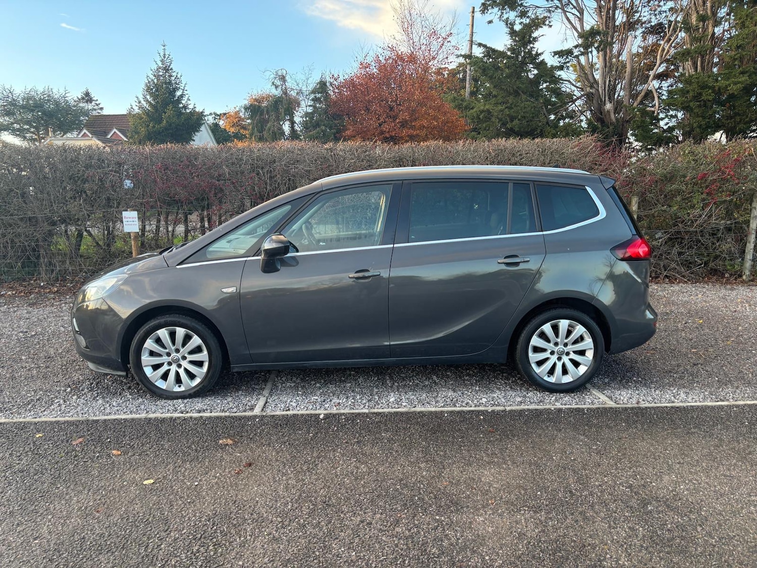 Used Vauxhall Zafira 2014 for sale - 76845079: Photo 2