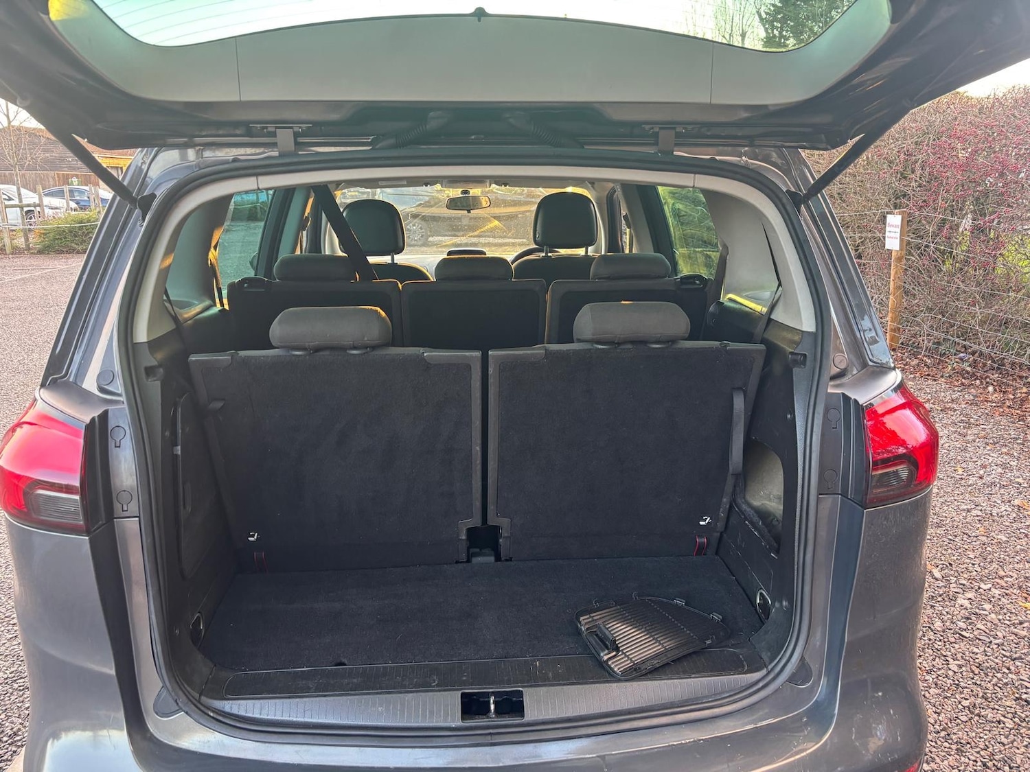 Used Vauxhall Zafira 2014 for sale - 76845079: Photo 8