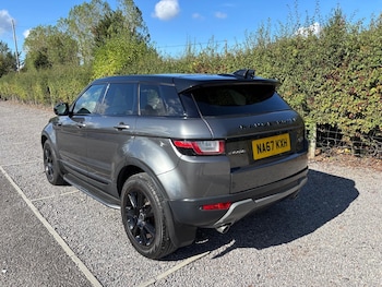 Used Land Rover Range Rover Evoque 2017 for sale - 75820925: Photo