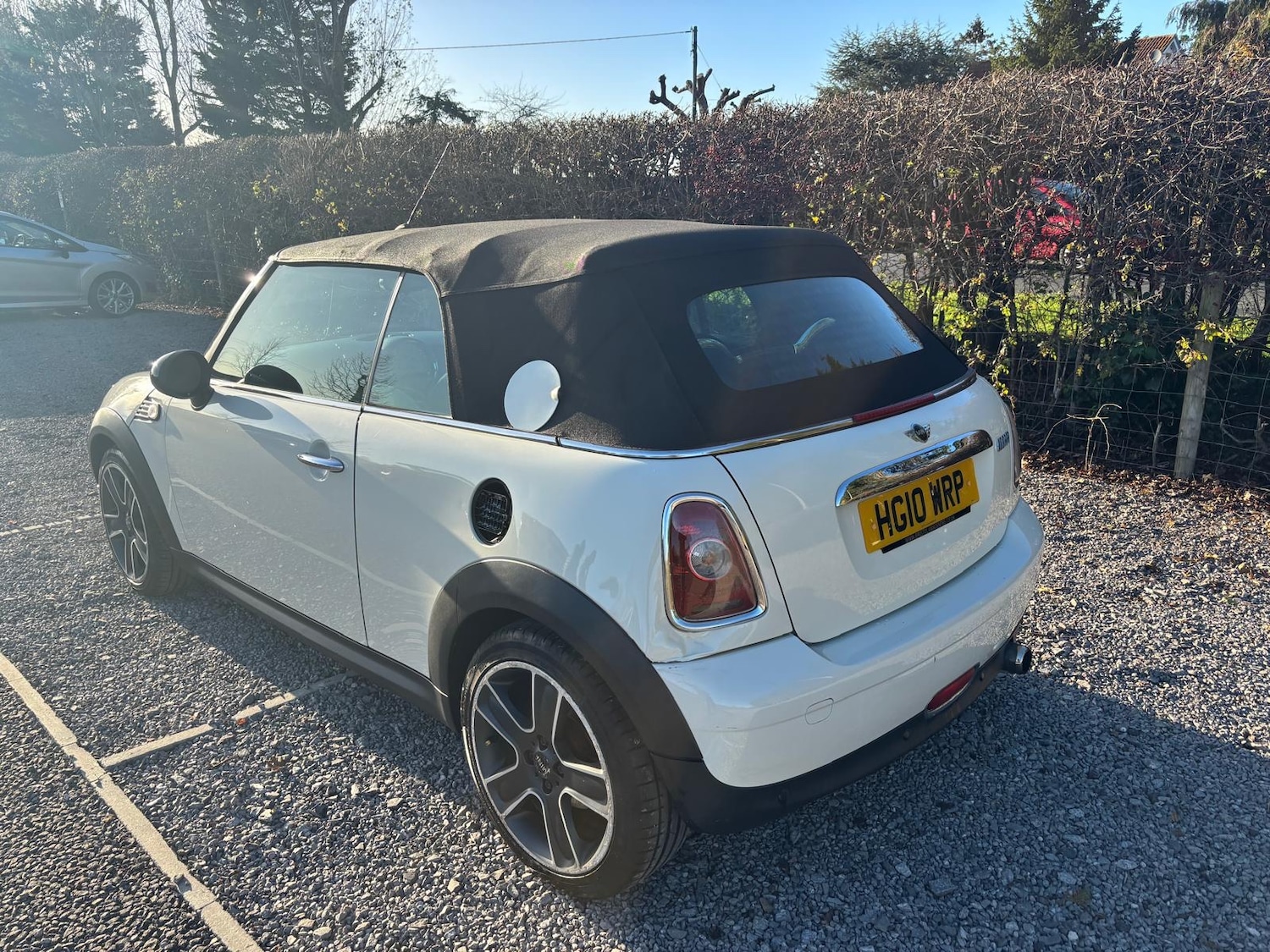 Used MINI Convertible 2010 for sale - 76603244: Photo 3