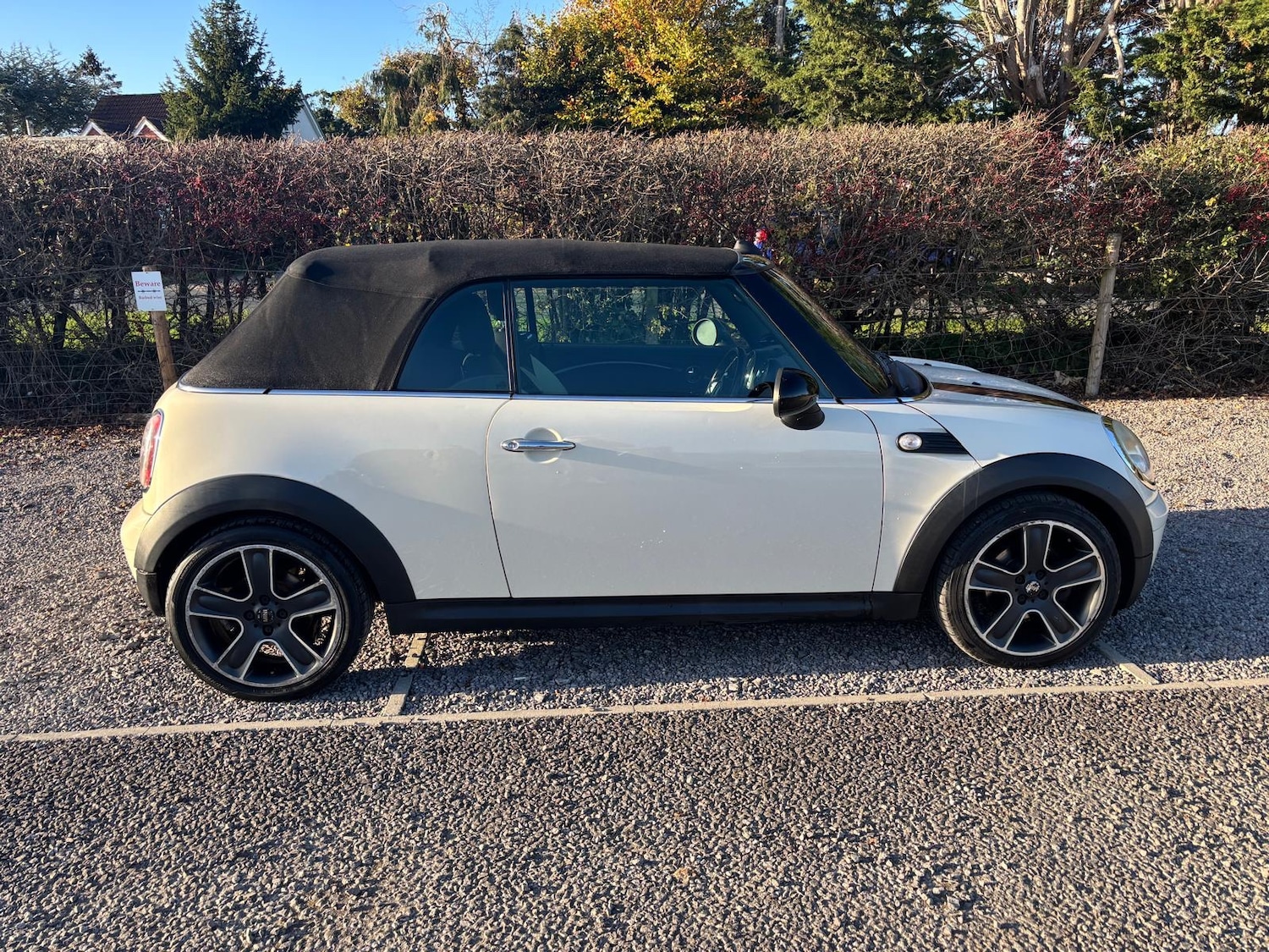 Used MINI Convertible 2010 for sale - 76603244: Photo 7