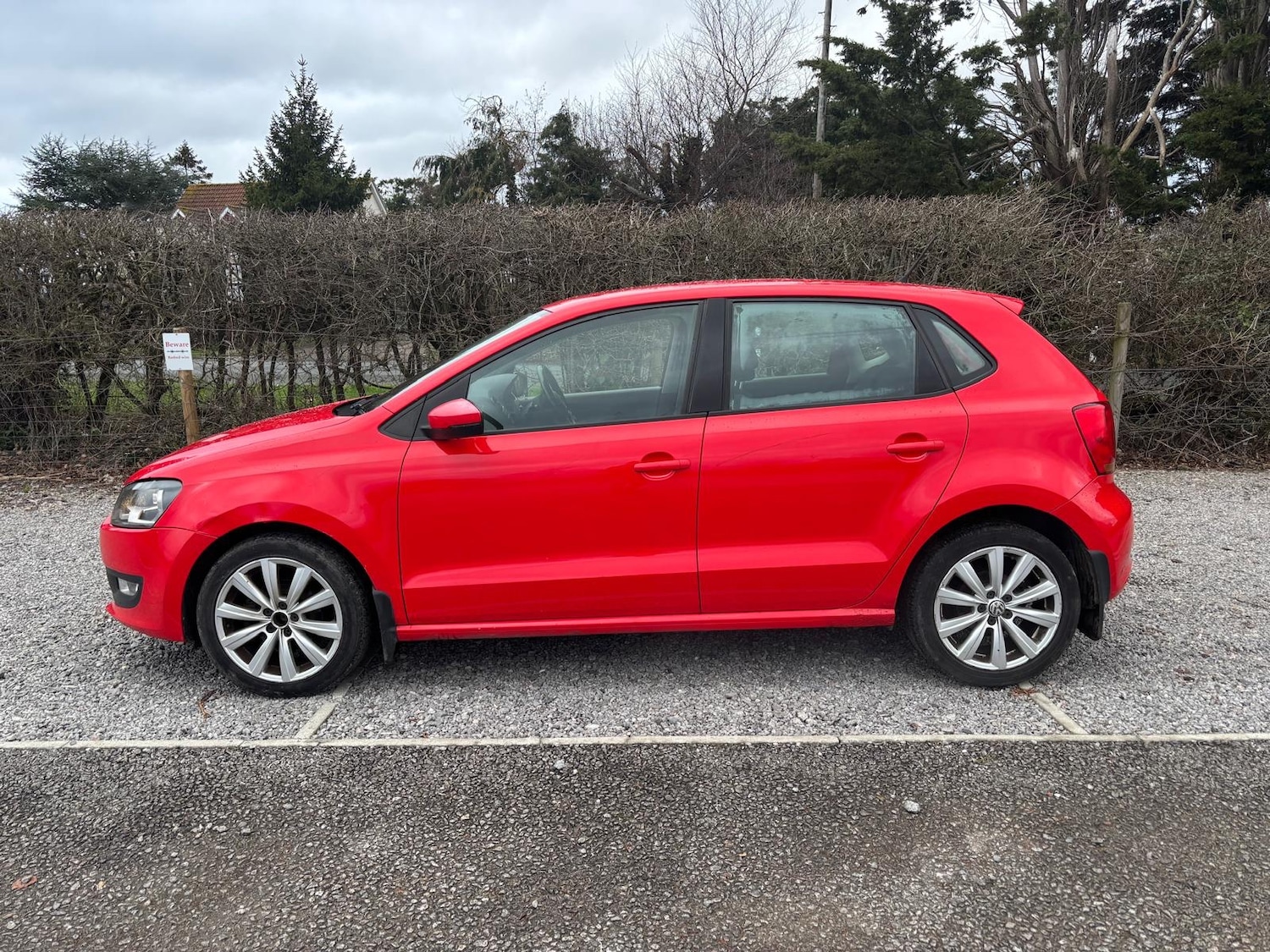 Used Volkswagen Polo 2010 for sale - 77371009: Photo 2