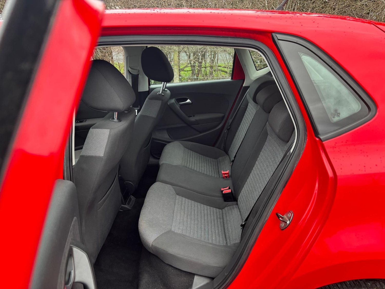 Used Volkswagen Polo 2010 for sale - 77371009: Photo 6