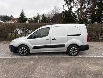 Used Citroen Berlingo 2010 for sale - 77716556: Photo