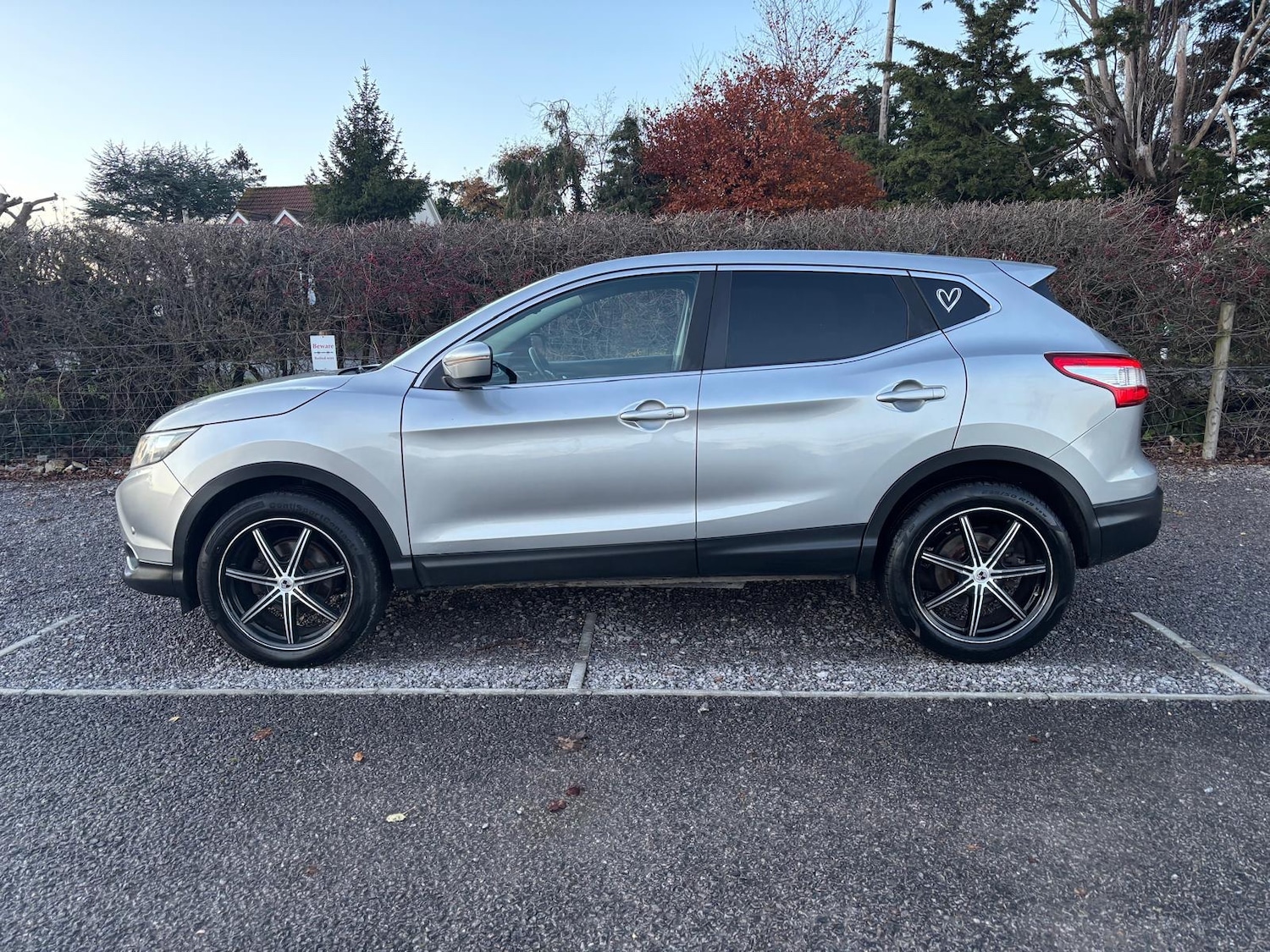 Used Nissan Qashqai 2014 for sale - 76845088: Photo 2