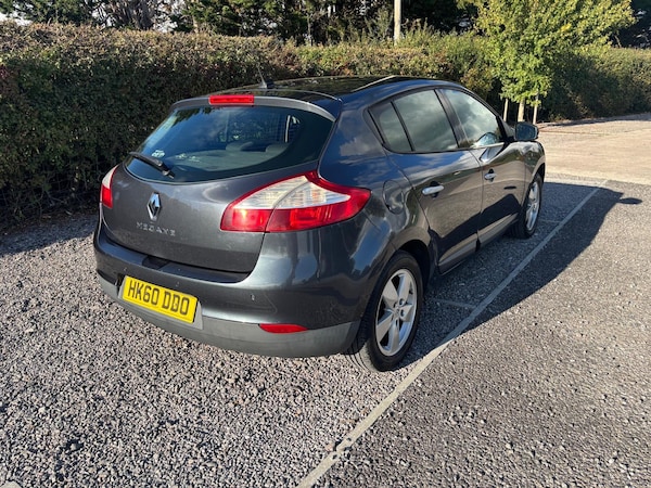 Used Renault Megane 2011 for sale - 76209184: Photo 11