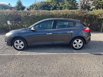 Used Renault Megane 2011 for sale - 76209184: Photo 3