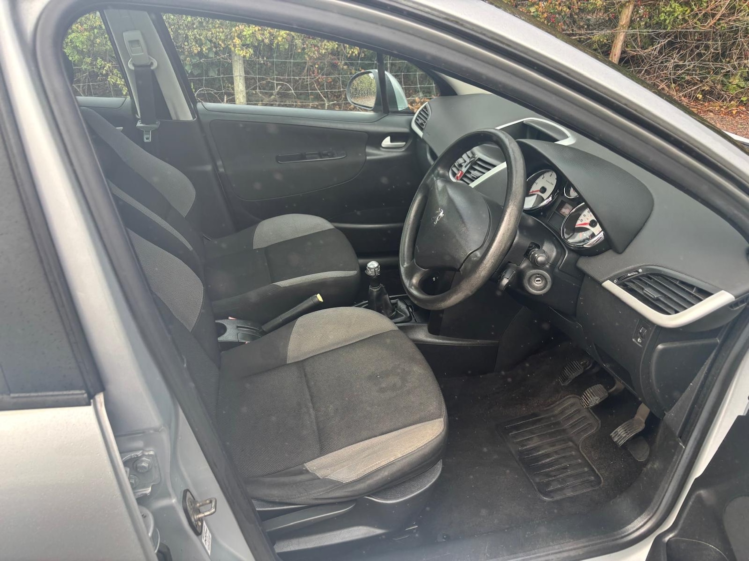 Used Peugeot 207 2007 for sale - 76320793: Photo 12