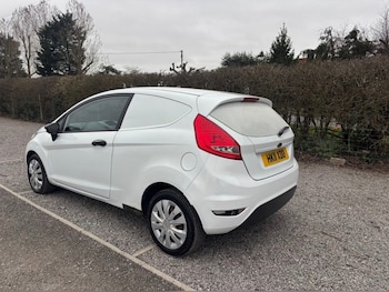 Used Ford Fiesta 2011 for sale - 79520033: Photo