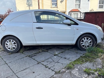 Used Vauxhall Corsa 2009 for sale - 75951869: Photo