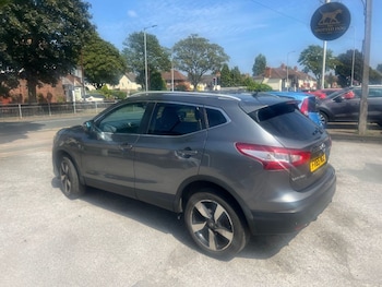 Used Nissan Qashqai 2015 for sale - 75456242: Photo