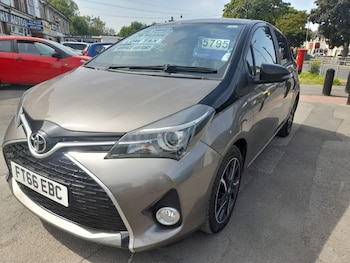 Used Toyota Yaris 2017 for sale - 75572874: Photo