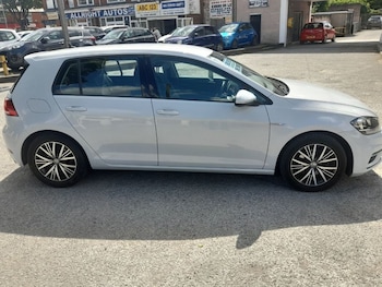 Used Volkswagen Golf 2018 for sale - 75410692: Photo