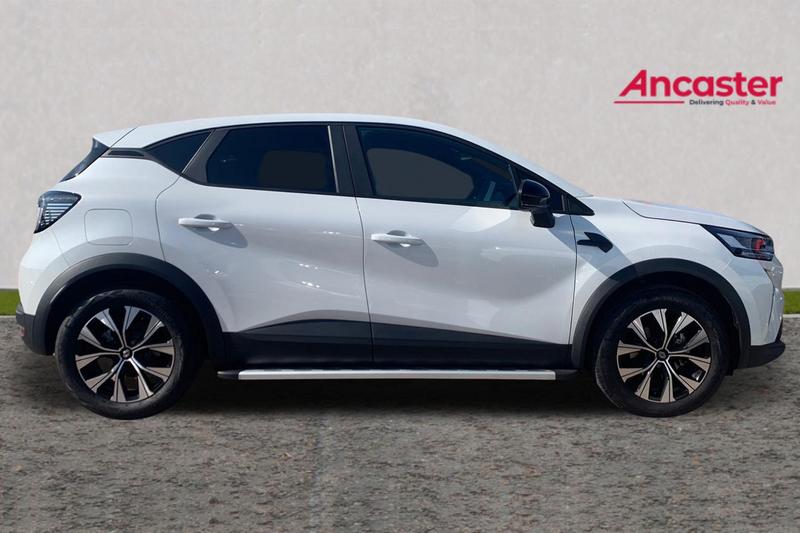 Used Renault Captur 2025 for sale - 77951182: Photo 2