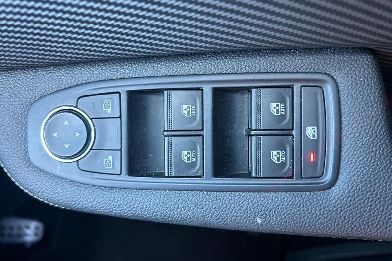 Used Renault Clio 2023 for sale - 76139558: Photo 16