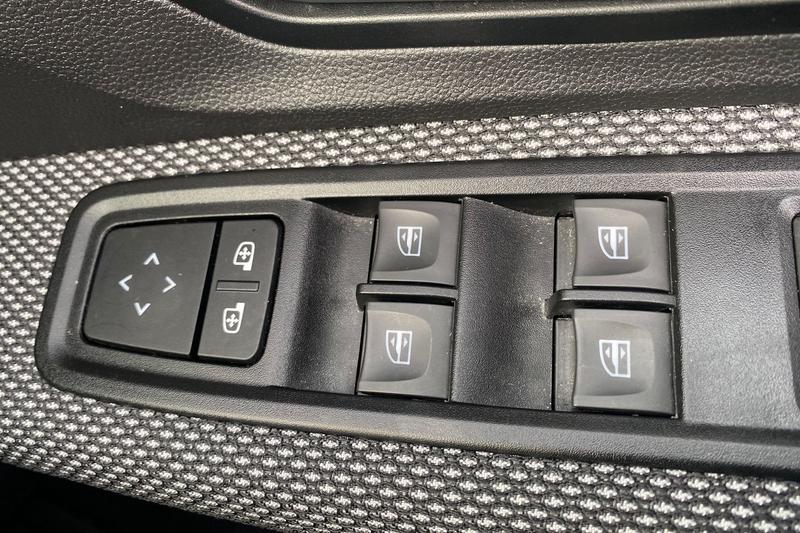 Used Dacia Sandero Stepway 2023 for sale - 77529206: Photo 16