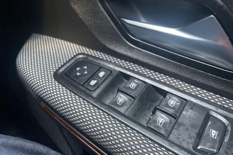 Used Dacia Sandero Stepway 2023 for sale - 77647459: Photo 16