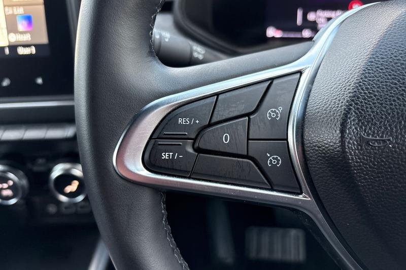 Used Renault Clio 2024 for sale - 77372419: Photo 21